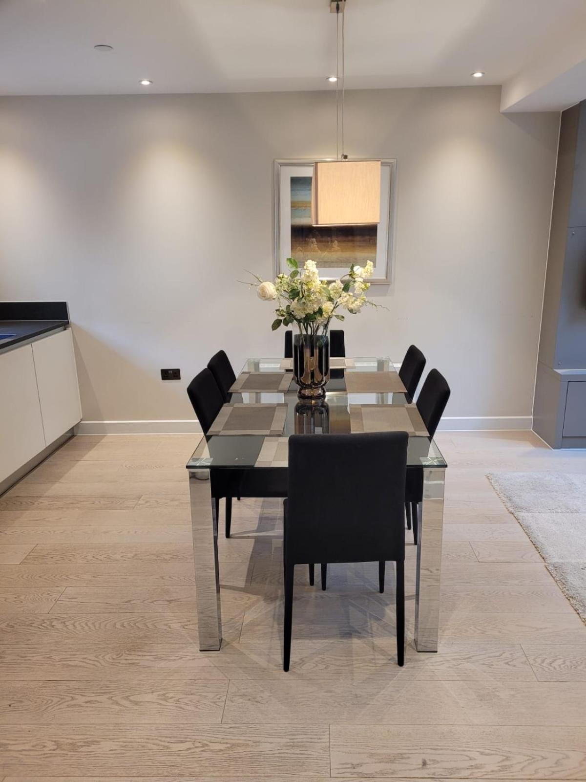 Buckingham Palace Residences By Aeria Apartments Londyn Zewnętrze zdjęcie